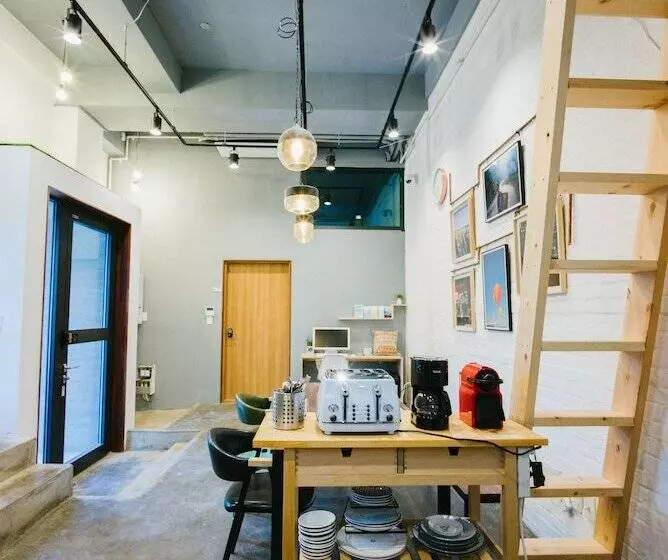 پانسیون Morning Dew Guesthouse