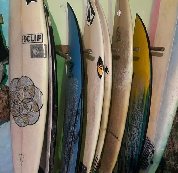 ペンション Pipeline Hostel
