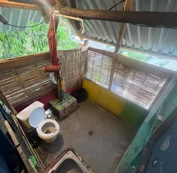 ペンション Pipeline Hostel
