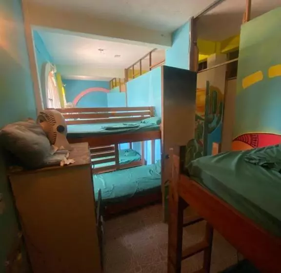 ペンション Pipeline Hostel