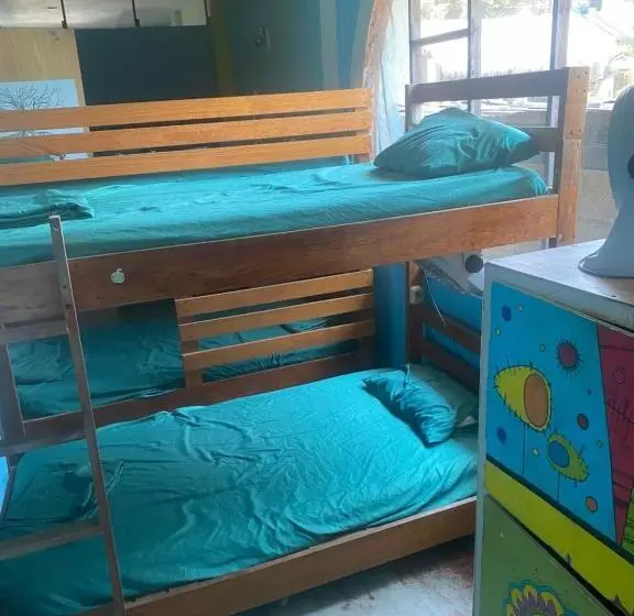 ペンション Pipeline Hostel