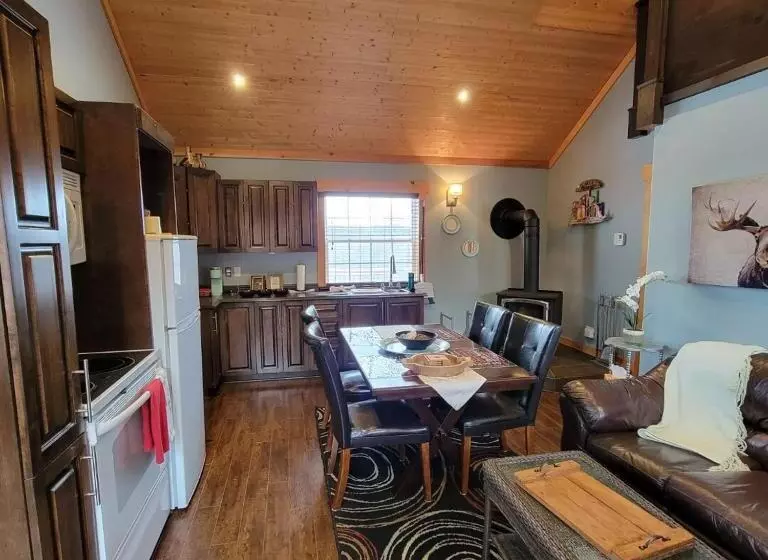 Retkeilymaja The Deer Lake Loft