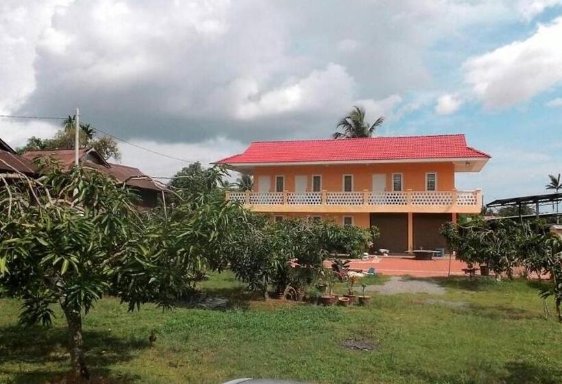 בית מלון כפרי Harum Manis Country House