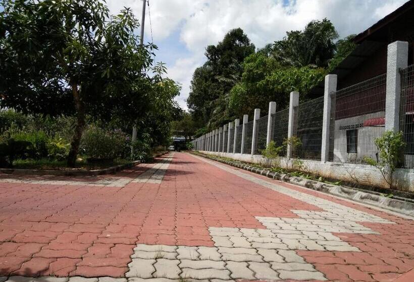 בית מלון כפרי Harum Manis Country House