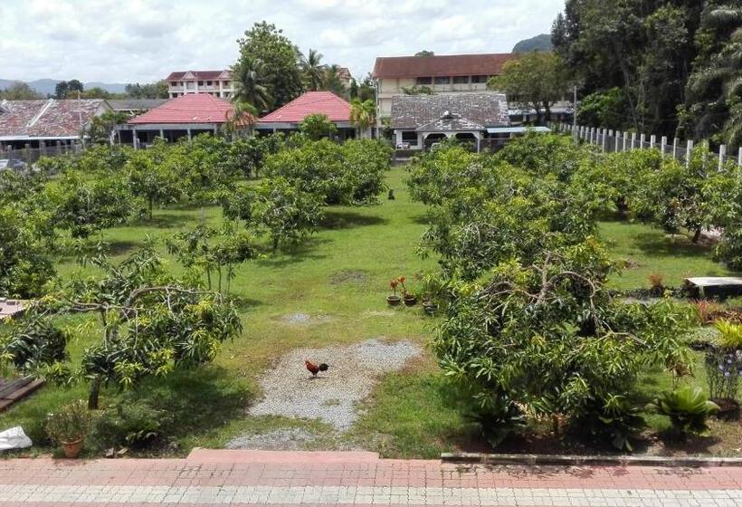 בית מלון כפרי Harum Manis Country House