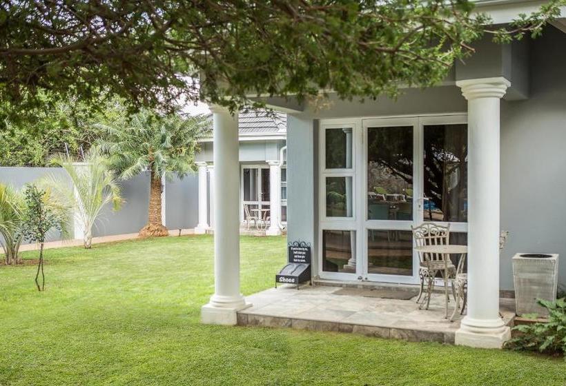 Пансион Familia Guesthouse