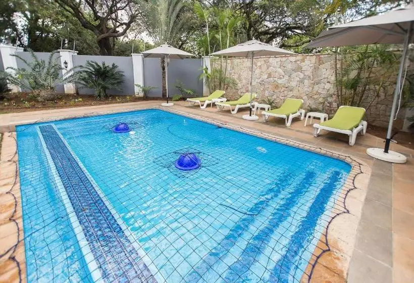 Majatalo Familia Guesthouse