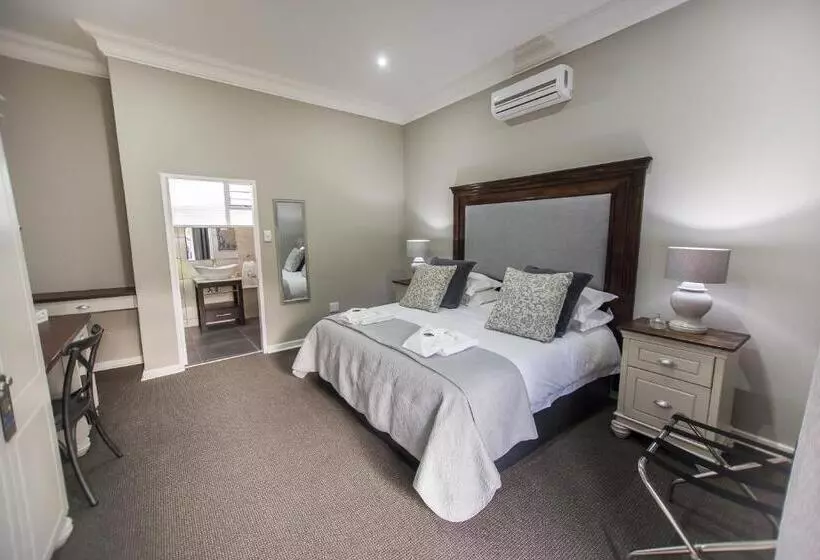 Majatalo Familia Guesthouse