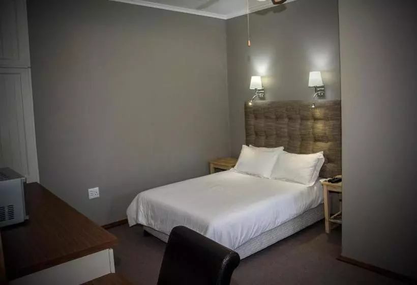 ペンション Gariep Country Lodge