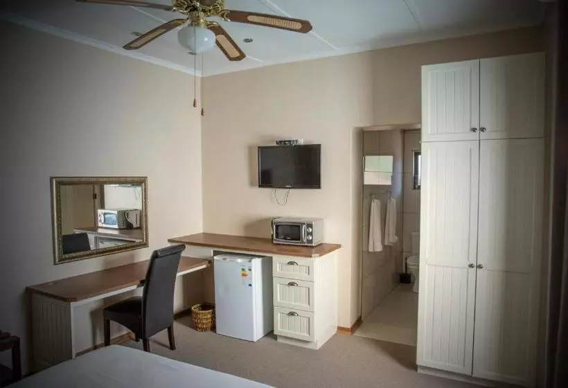 ペンション Gariep Country Lodge