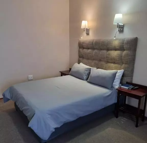 ペンション Gariep Country Lodge