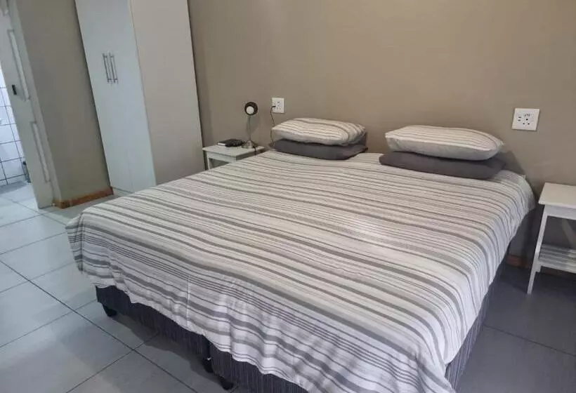 ペンション Gariep Country Lodge