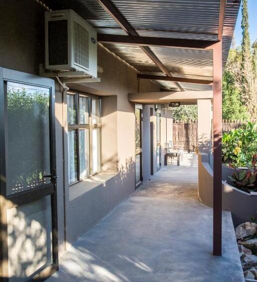 펜션 Gariep Country Lodge