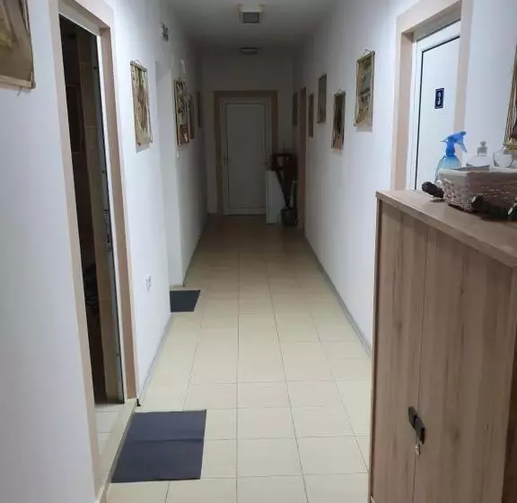 پانسیون Rooms Lagat