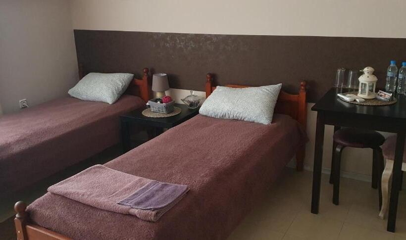 膳宿费 Rooms Lagat