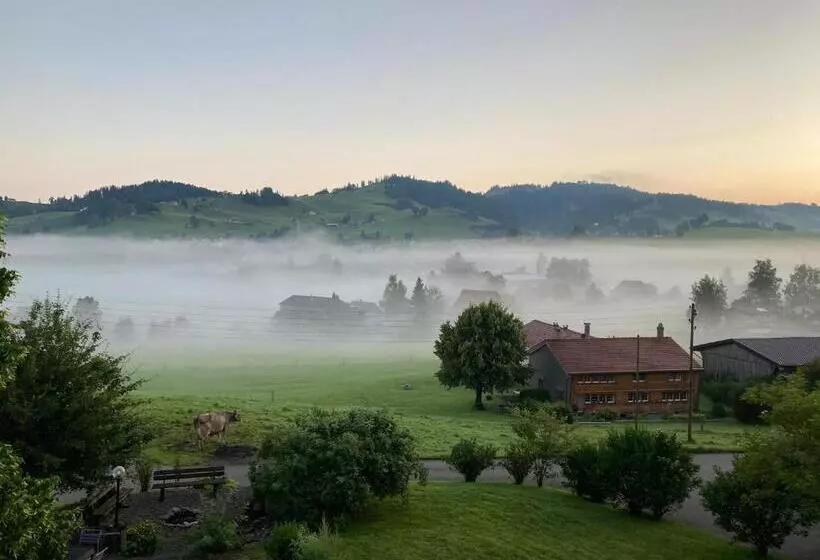 Retkeilymaja Ferienhotel Idyll Gais