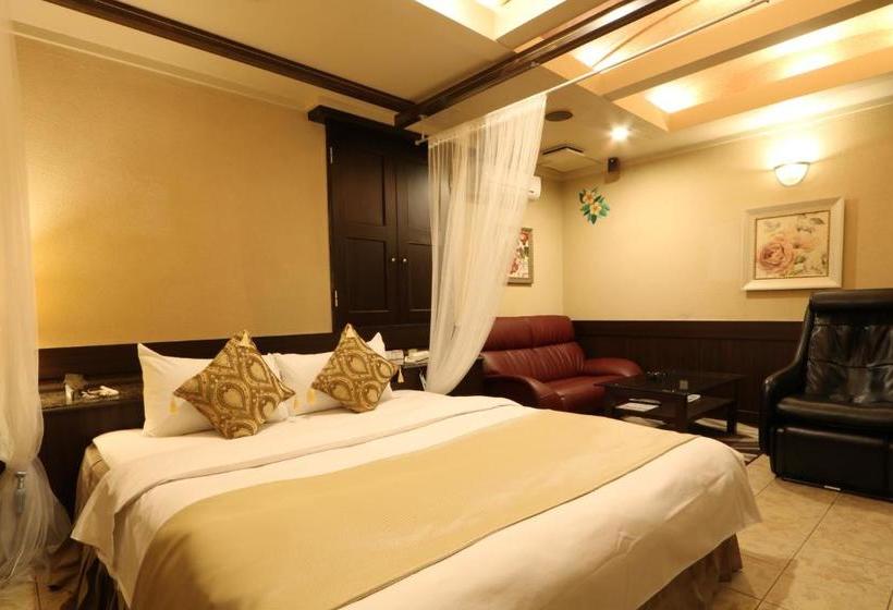 בית מלון כפרי Aura Resort Nara