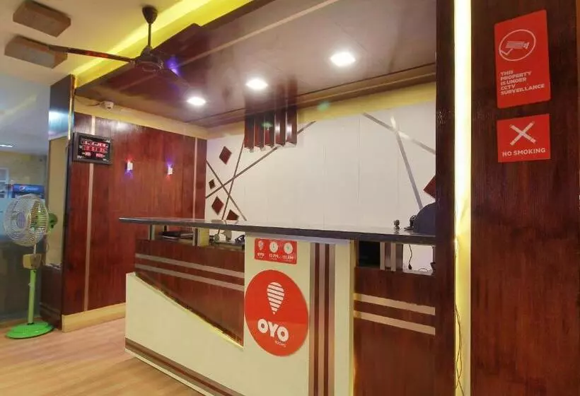ホテル Capital O Rj Grand