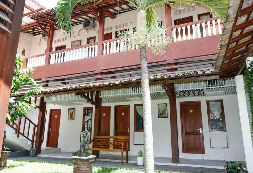 ホテル Oyo 422 Achterhuis Residence