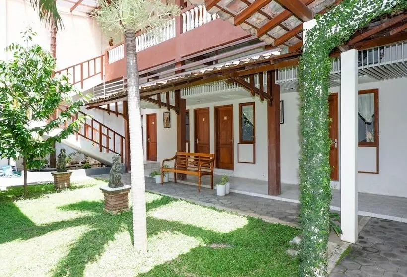 ホテル Oyo 422 Achterhuis Residence