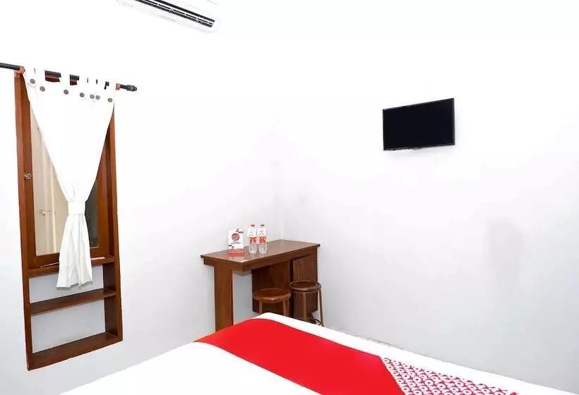 ホテル Oyo 422 Achterhuis Residence