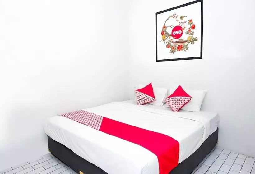 ホテル Oyo 422 Achterhuis Residence