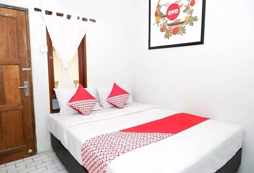 ホテル Oyo 422 Achterhuis Residence