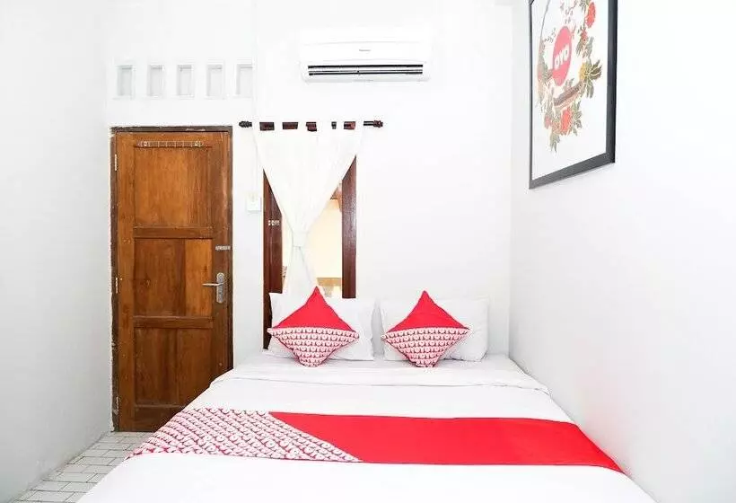 ホテル Oyo 422 Achterhuis Residence