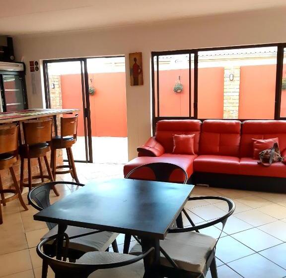 پانسیون Niilo's Guesthouse