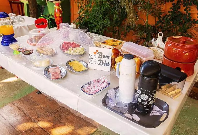 ペンション Pousada Doce Lar