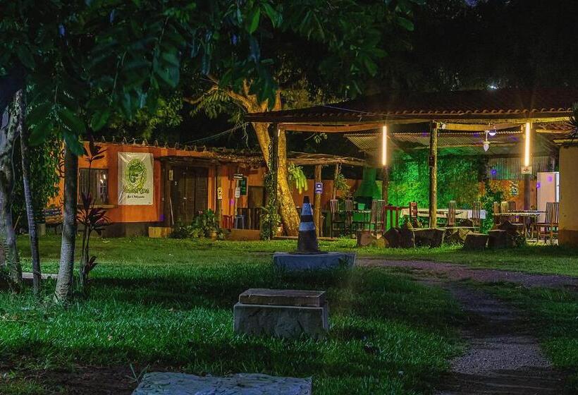 ペンション Pousada Doce Lar