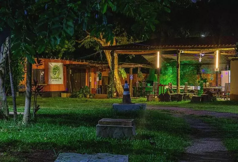 ペンション Pousada Doce Lar