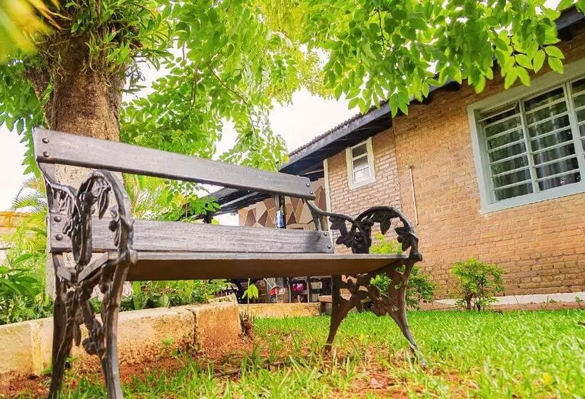 ペンション Pousada Doce Lar