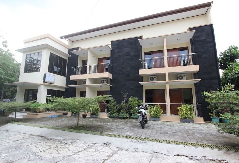 بنسيون Reddoorz @ Turangga Sari