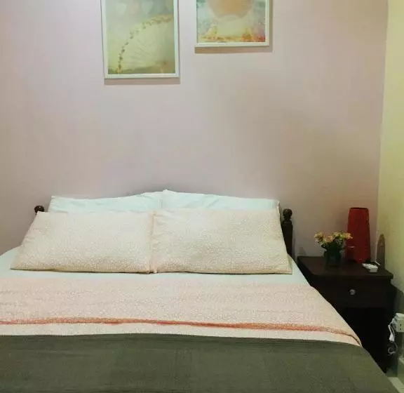 ペンション Ivory Home Stay & Self Catering Guest House