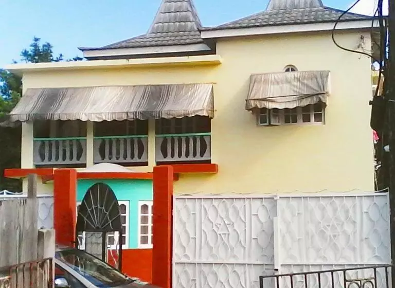 پانسیون G&r Guesthouse