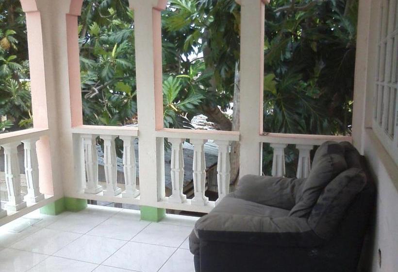 پانسیون G&r Guesthouse