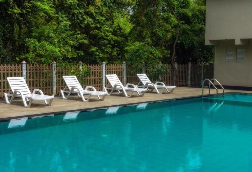 Panzió Pivisuma Lodge