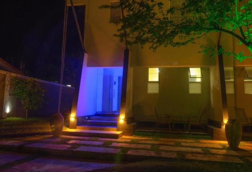 Panzió Pivisuma Lodge