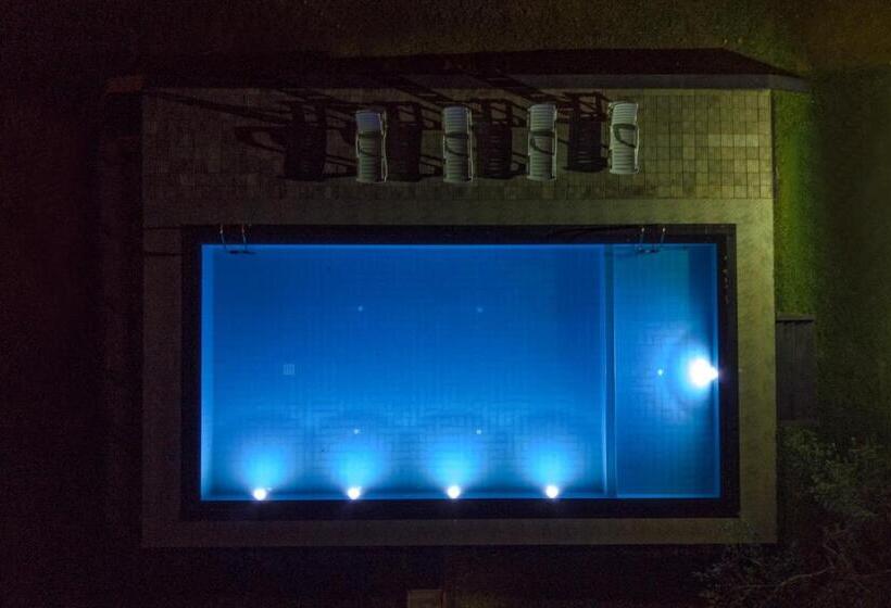 Panzió Pivisuma Lodge