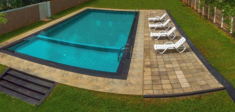 Panzió Pivisuma Lodge