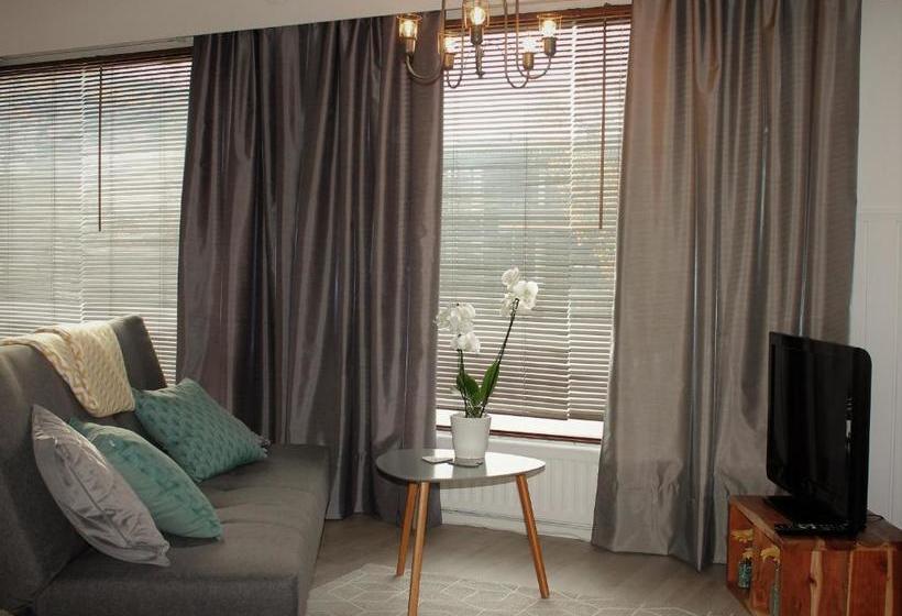 Alberg Helmin Kortteeri