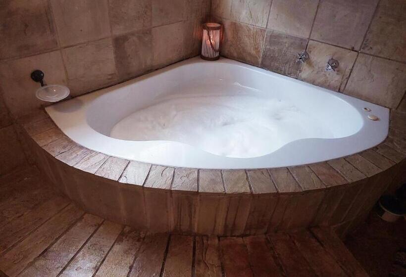 Pension Adorable Designs