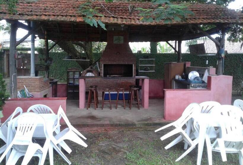 펜션 Pousada Chateau Sophie