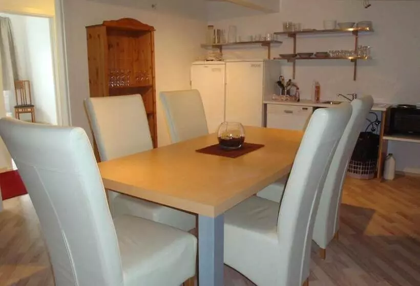 پانسیون Guesthouse Klettur