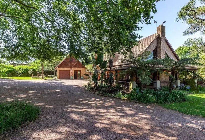 Majatalo Kangelani Lodge