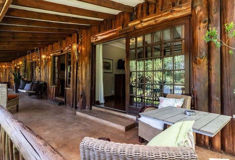 פנסיון Kangelani Lodge