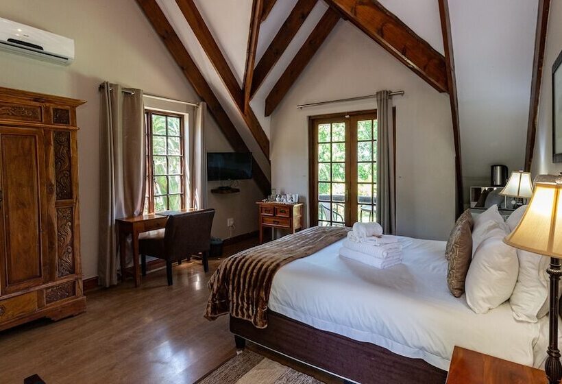 פנסיון Kangelani Lodge