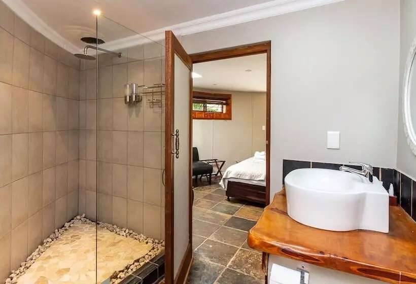 Majatalo Kangelani Lodge