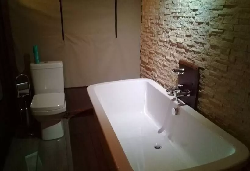 Majatalo Kangelani Lodge